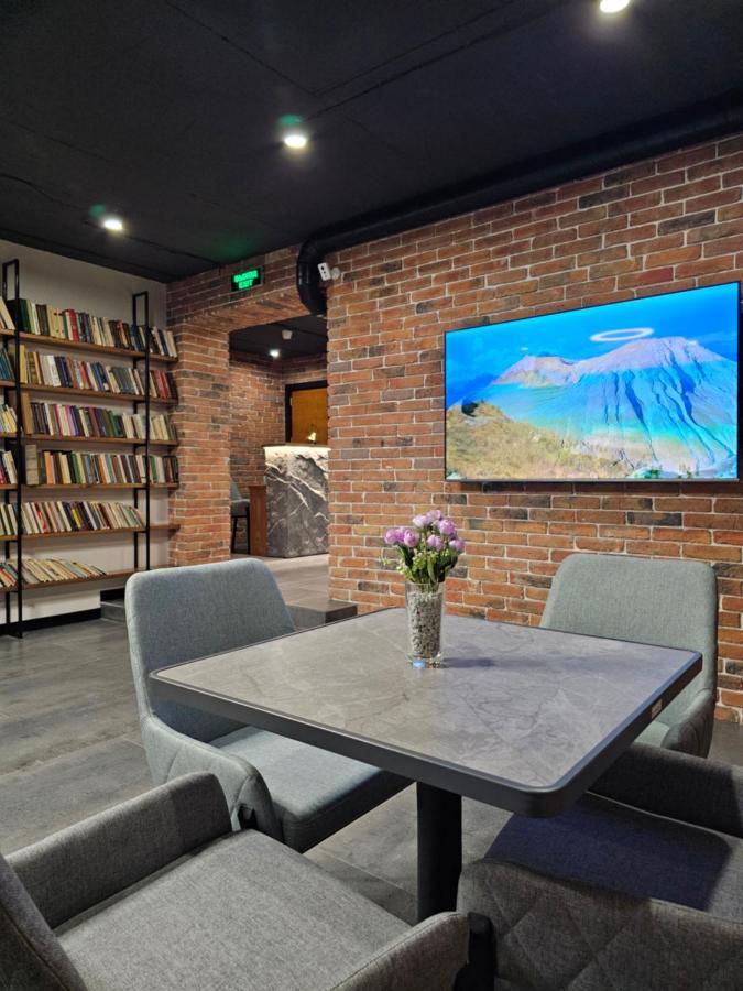 Orion Hostel Jerevan Eksteriør bilde